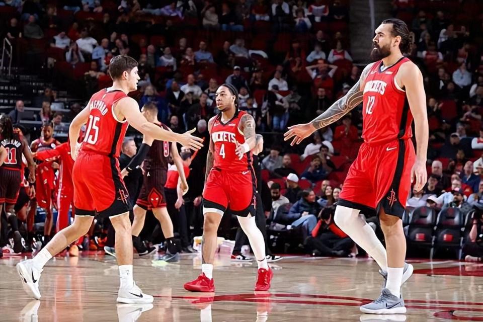 成功填补了火箭一号位的短板,但后场新星接下来还能继续出场吗?