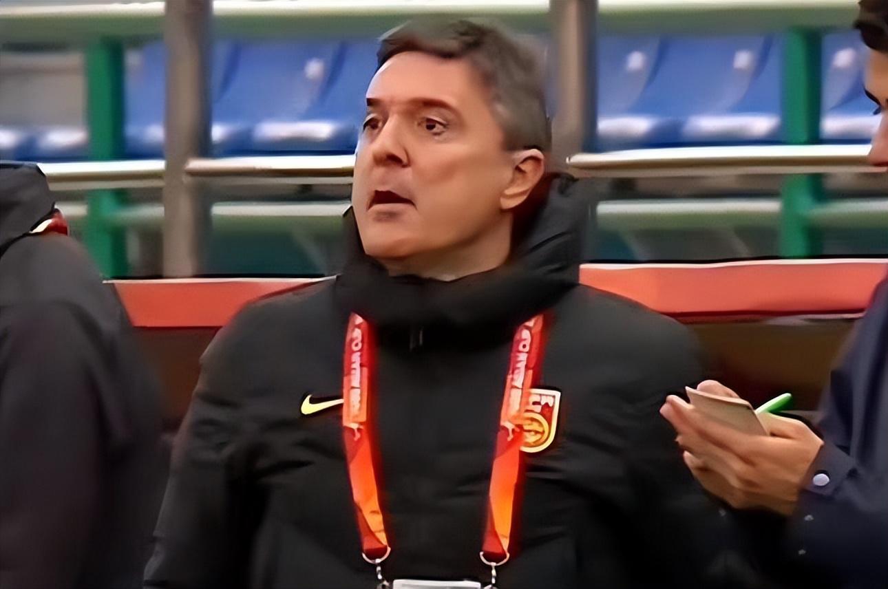 世界杯手机观看软件下载-安东尼奥结束U23亚洲杯带队任务后，首次亮相新去处，引发热议